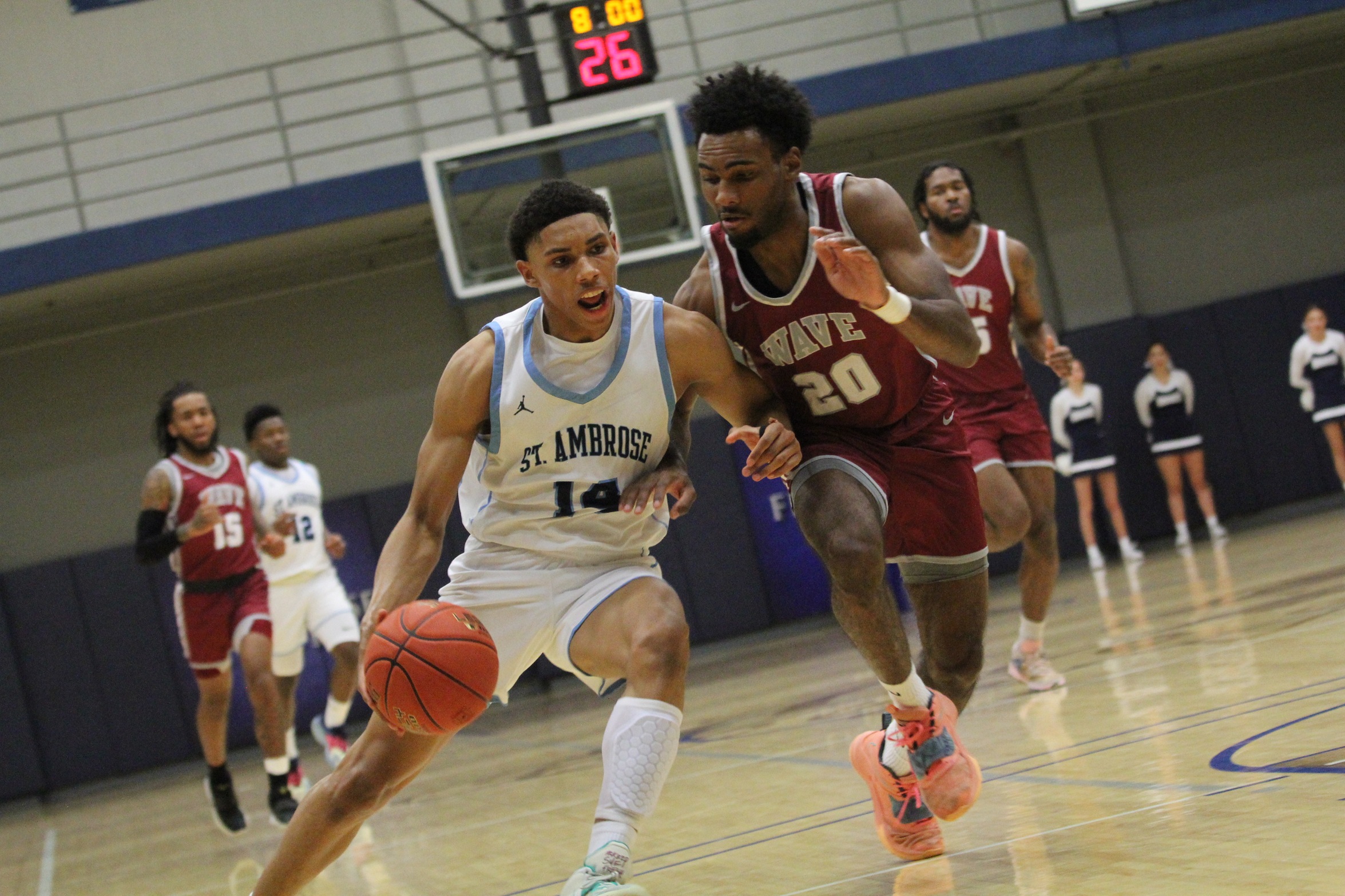 Bees make final run to defeat Crimson Wave 76-64