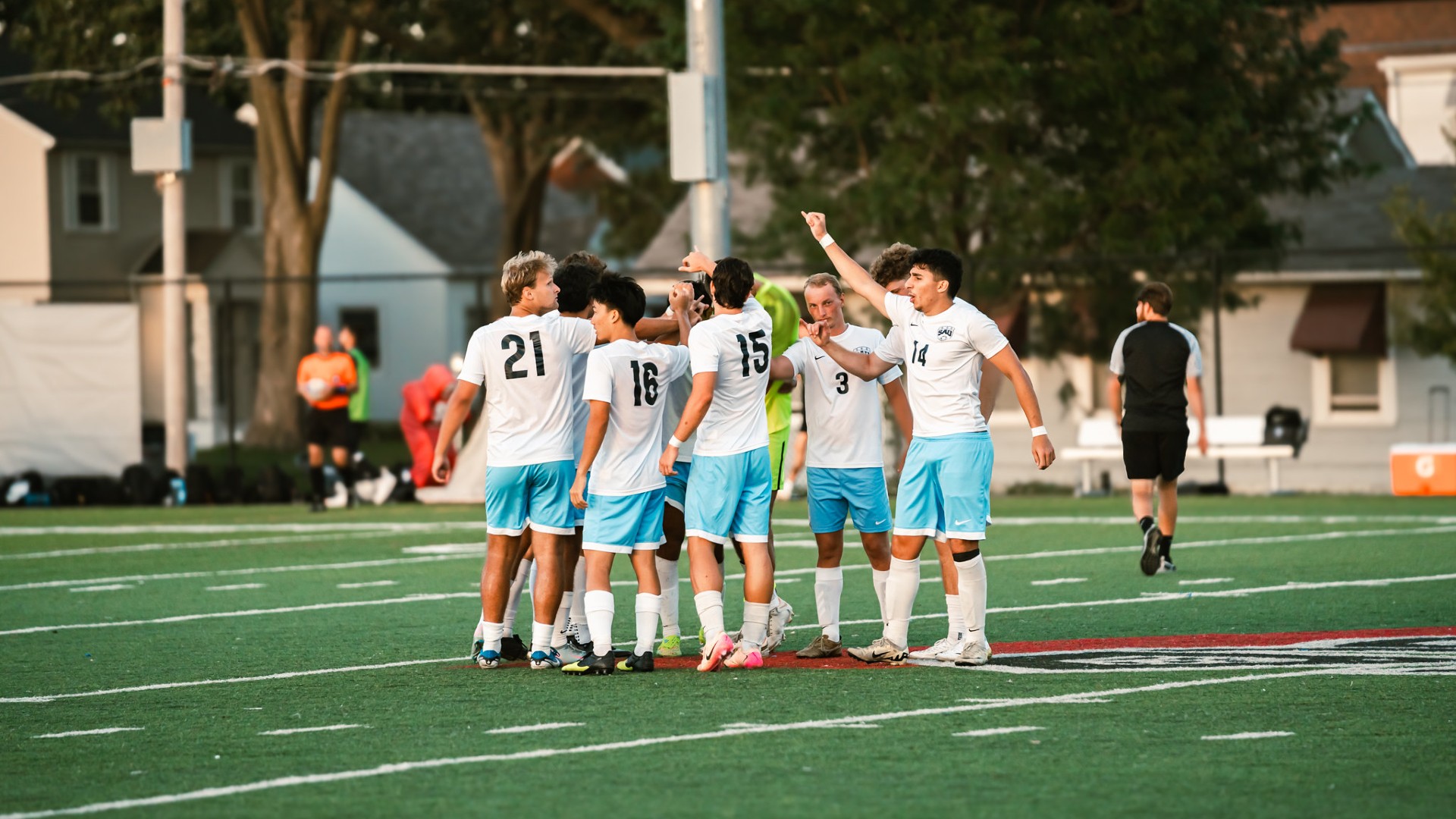 Bees fall 6&ndash;0 at Judson