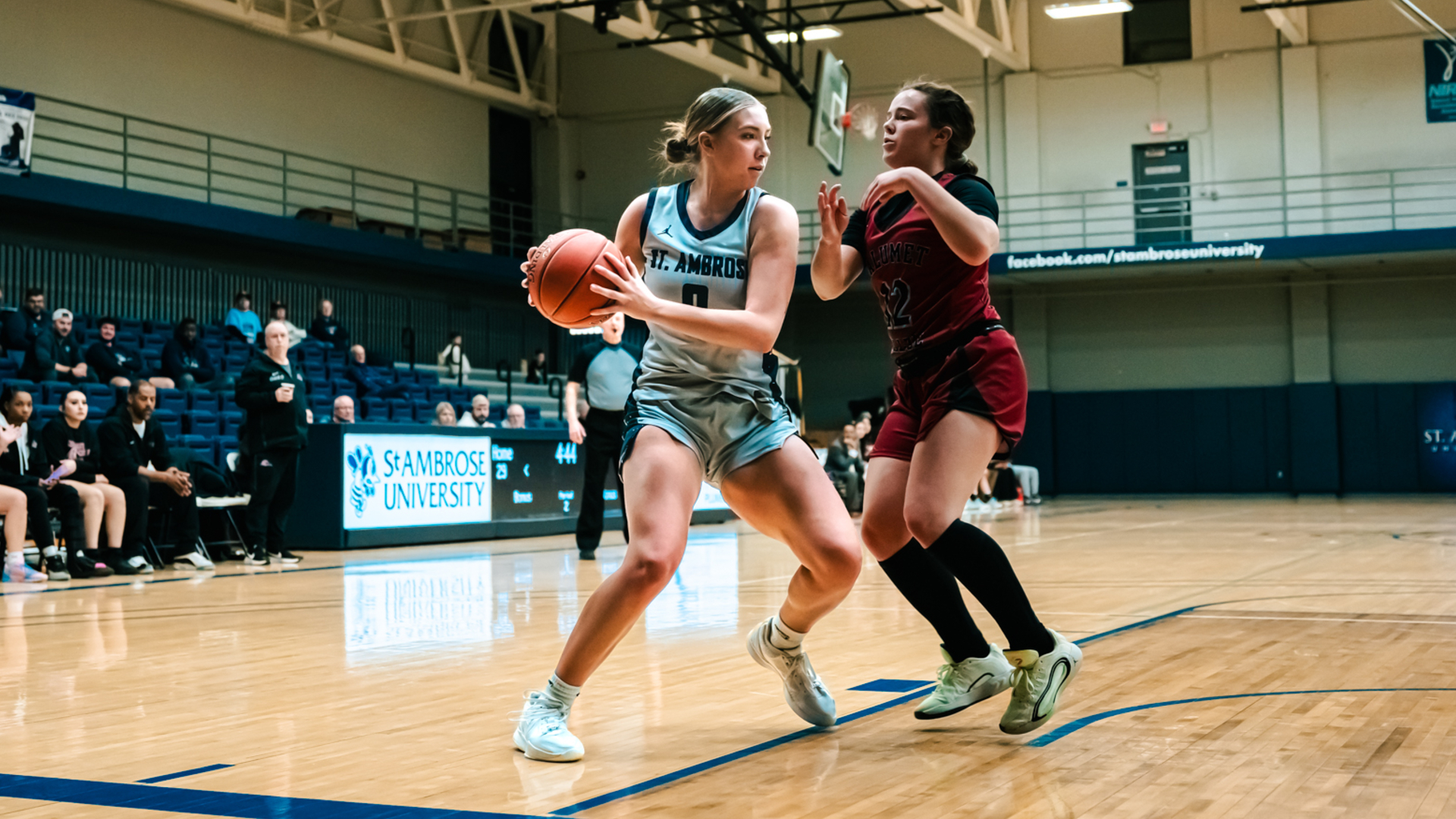 SAU builds early lead, coasts to win over Crimson Wave