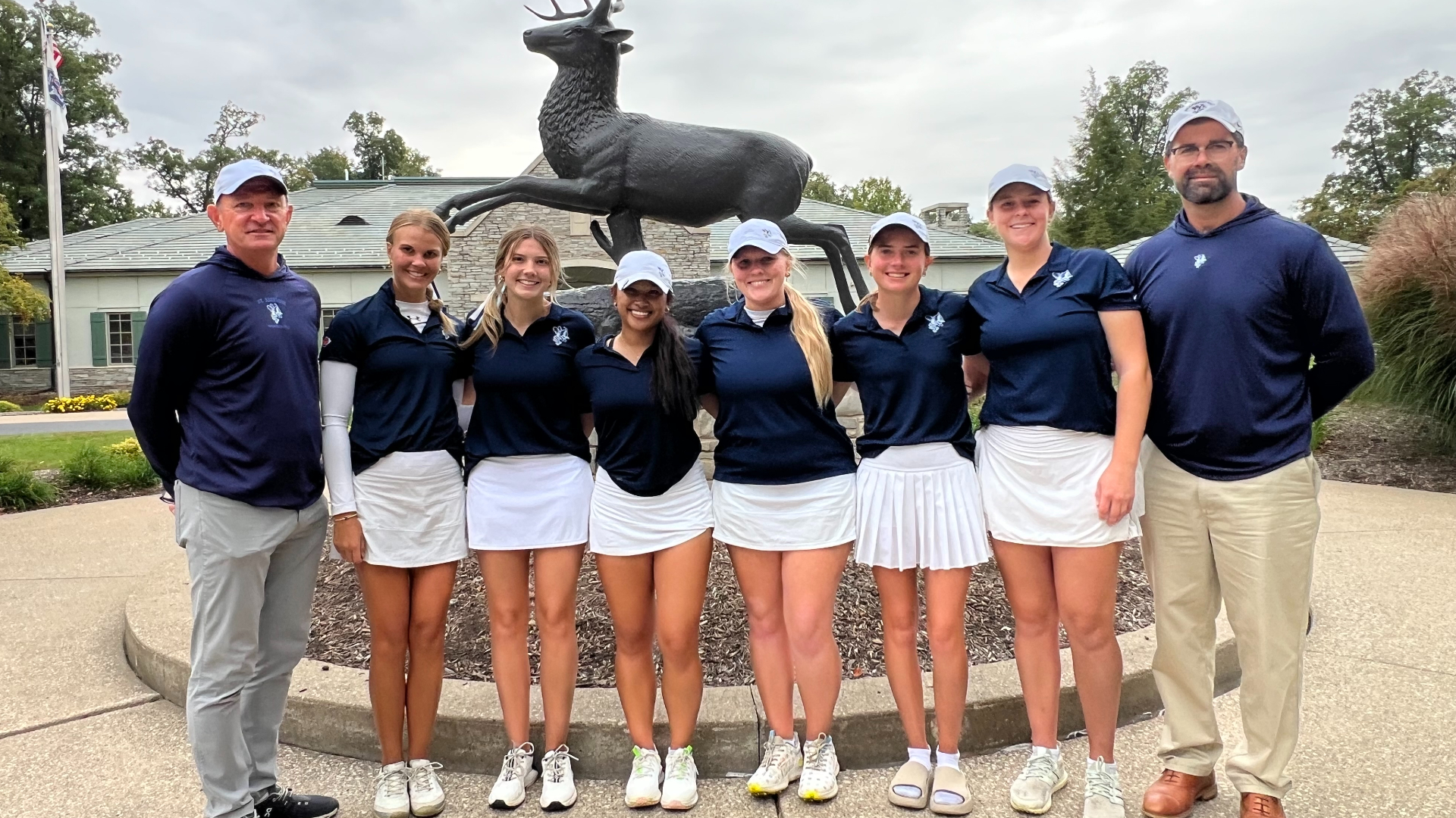 Bees post strong second round to wrap up fall season