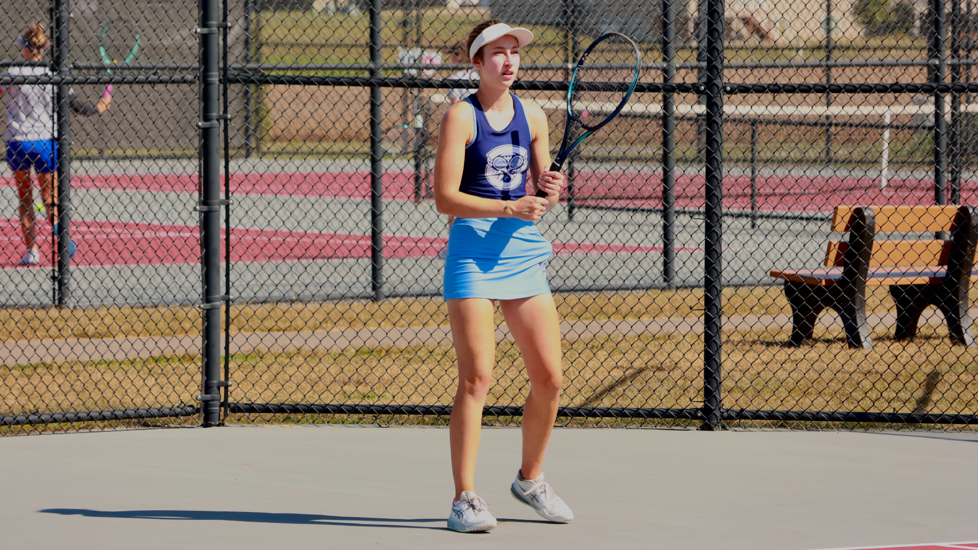 Bees split CCAC-opening duals with Judson